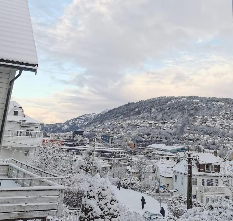 Spacious And Beautiful Apartment In Bergen With Free Parking Exterior foto