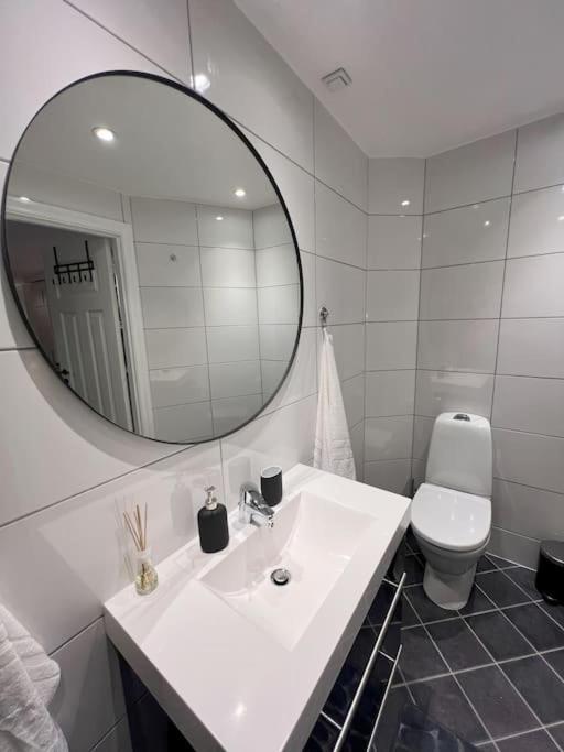 Spacious And Beautiful Apartment In Bergen With Free Parking Exterior foto